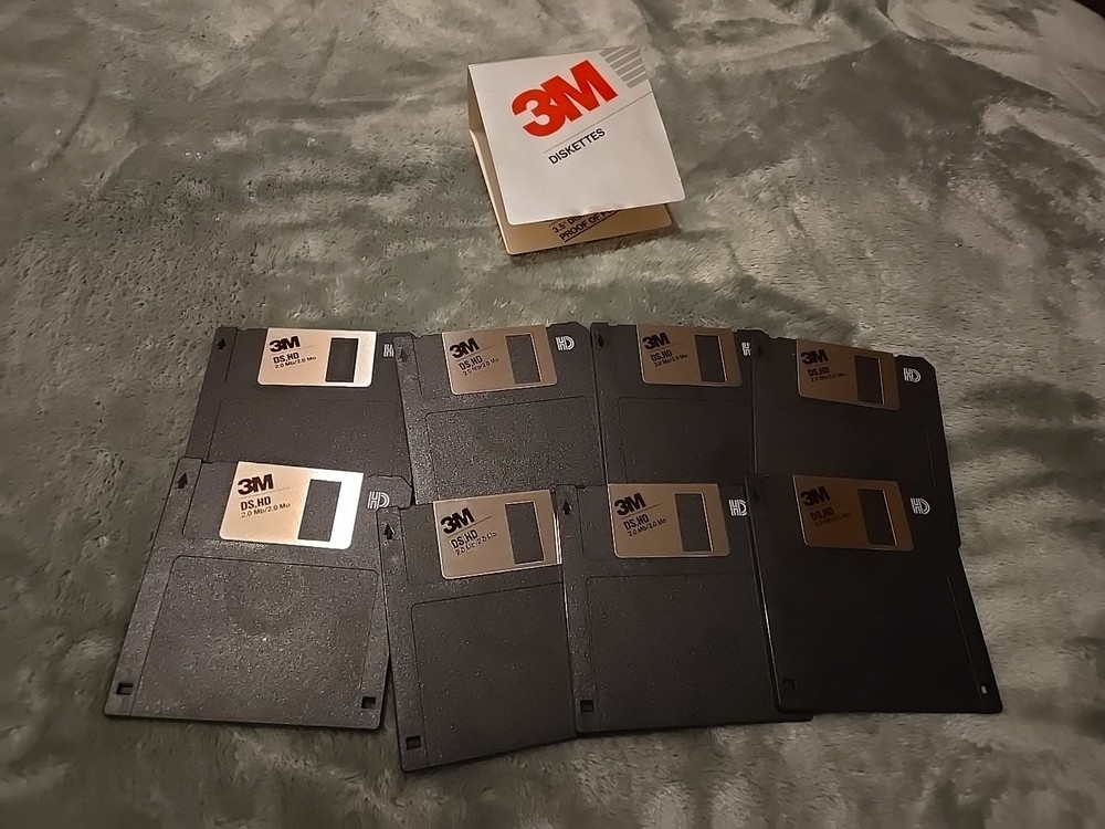 3M High Density DS HD 3.5" Diskette - 8 Count