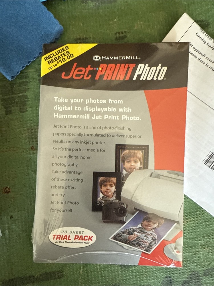 Staples Digital Camera Accessory Kit