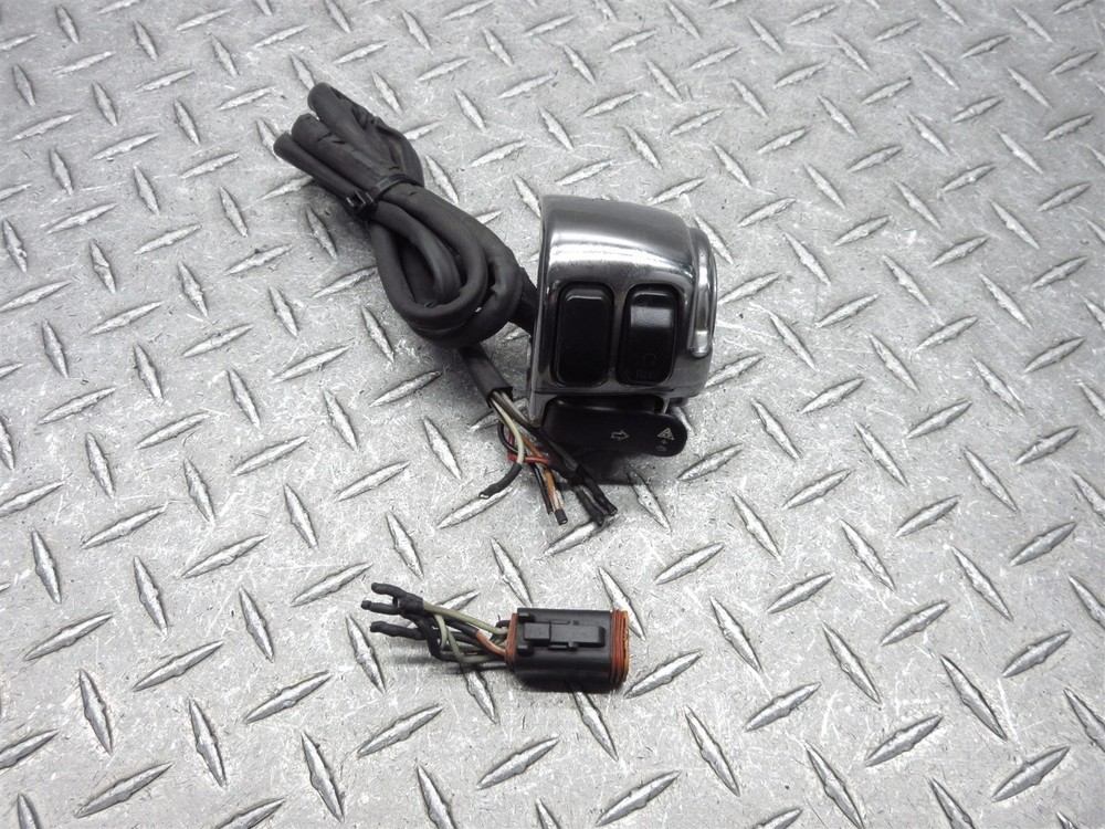 2004 04 Harley Davidson Heritage Softail Classic FLSTCI Right Handlebar Switch