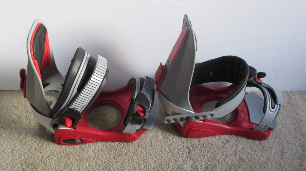 Vintage Division 23 Snowboard Bindings Size Medium