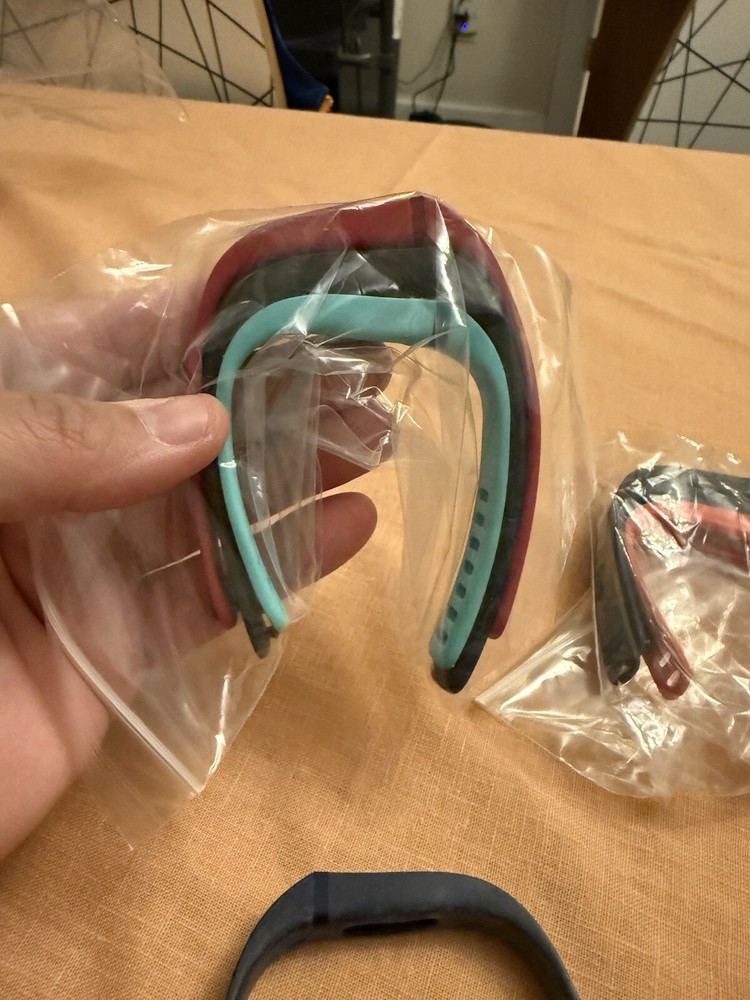 Fitbit FB401 Flex Wireless Activity and Sleep Tracker Small Wristband - 11 Bands