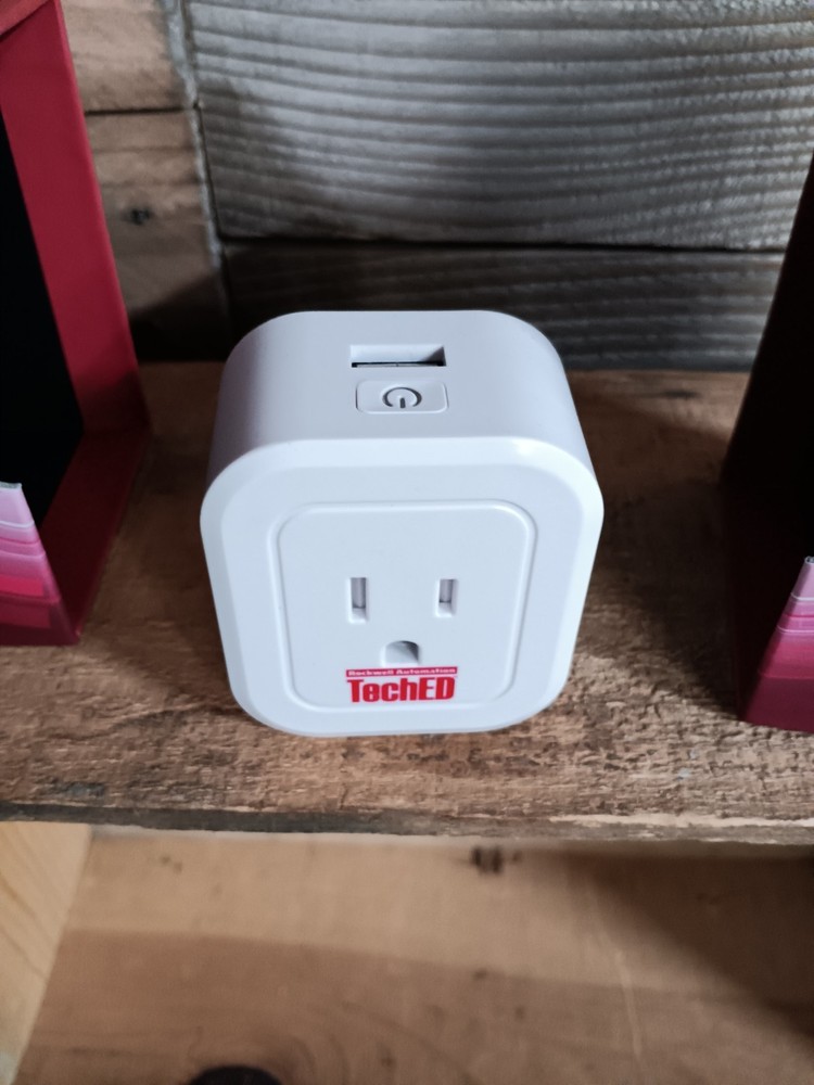 Smart Plug By Rockwell Automation TechED Open Box