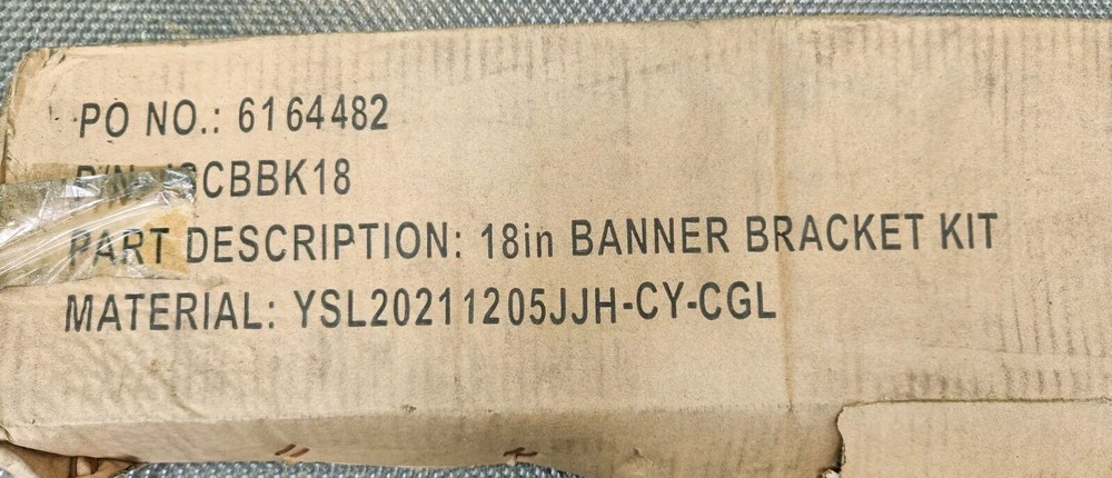 18 In. Banner Bracket Kit