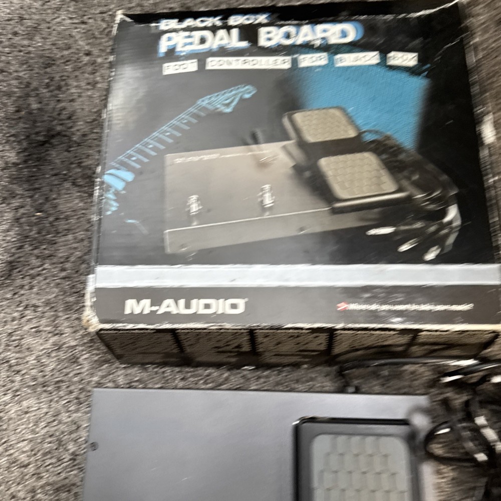 M-Audio Black Box Pedal Board New