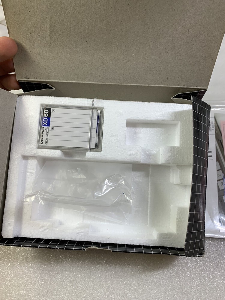 Olympus Pearlcorder S811 Microcassette Recorder BOX/MANUAL/CASSETTE ONLY!!!