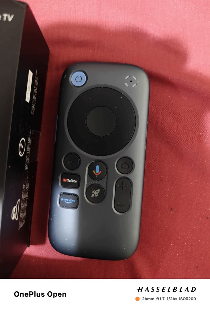 Nreal Light AR Glasses Micro OLED Screen + Android Pocket TV Handheld device.