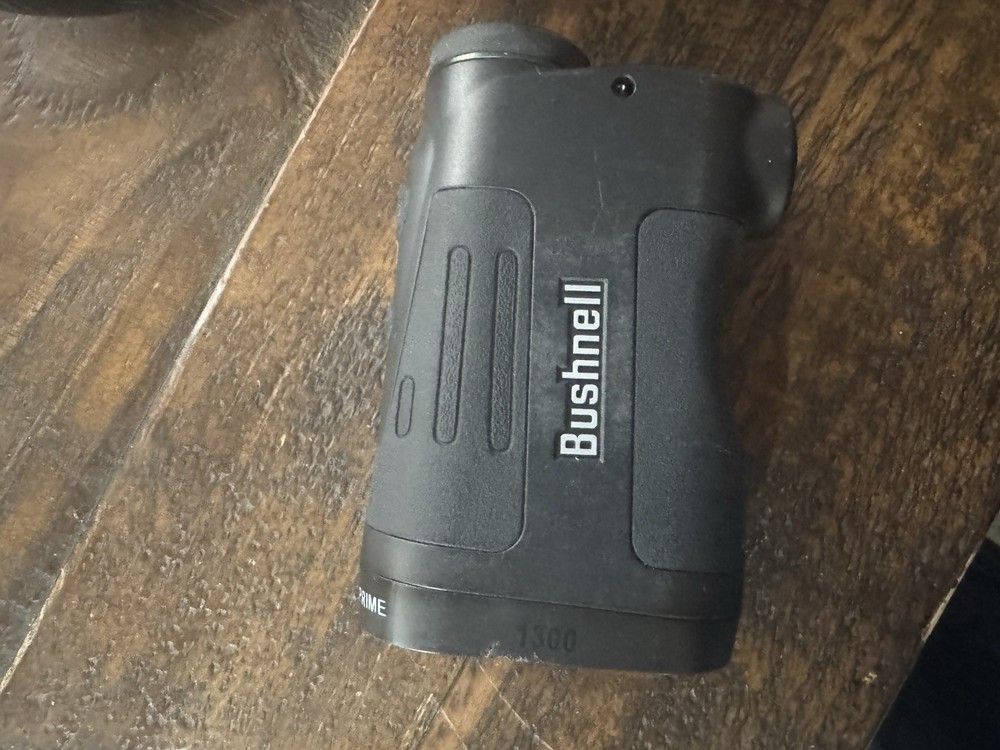 Bushnell Rangefinder With Case