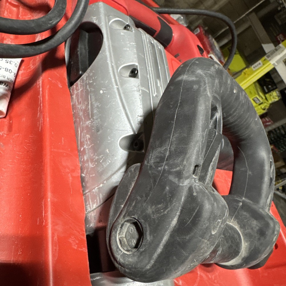 Milwaukee (5446-21) Demolition Hammer - Red