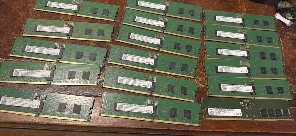 Micron DDR5 ECC RDIMM 16GB PC5-4800B 288-Pin Server Memory Used