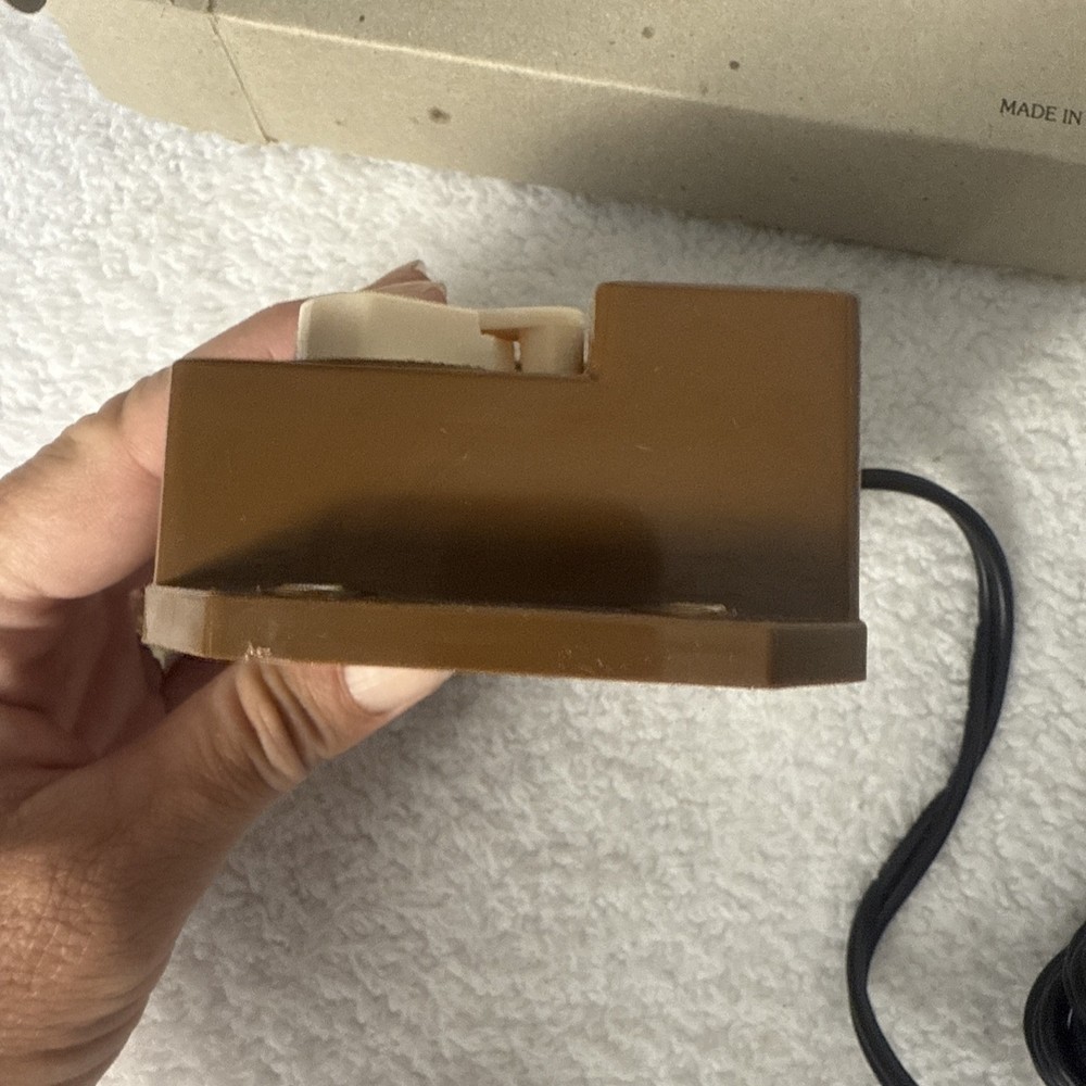 Bachmann HO Power House Train Transformer Power Pack Model #AE44-6605 .