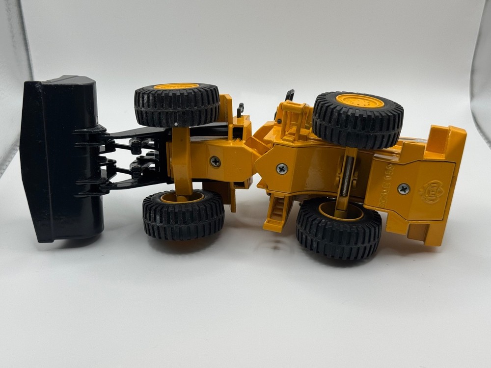 JOAL COMPACT VOLVO BM L330C BTP LOADER 1:50 CONSTRUCTION