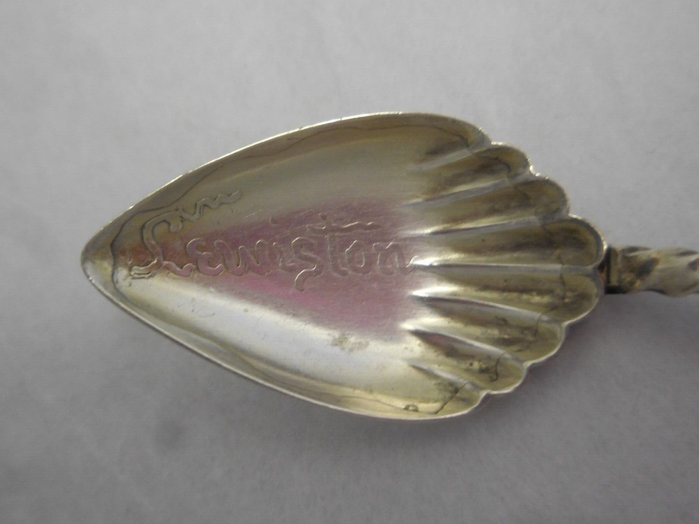 LEWISTON TWISTED HANDLE WITH RIBBON STERLING SILVER SOUVENIR FRUIT SPOON