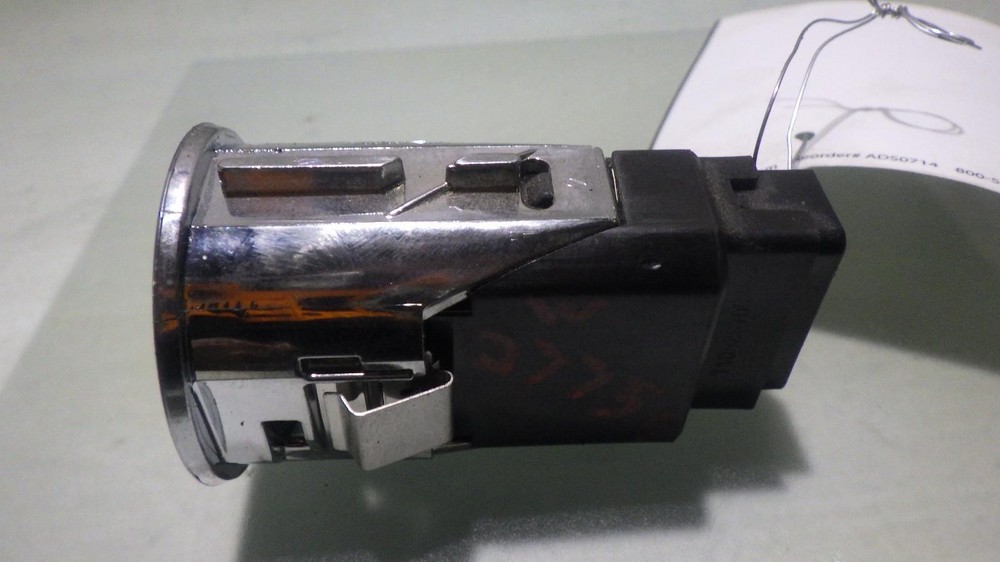 08 TOYOTA PRIUS Ignition push button Start Button