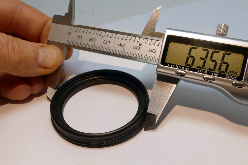 Tiffen 52mm to 62mm ring for camera flash ring
