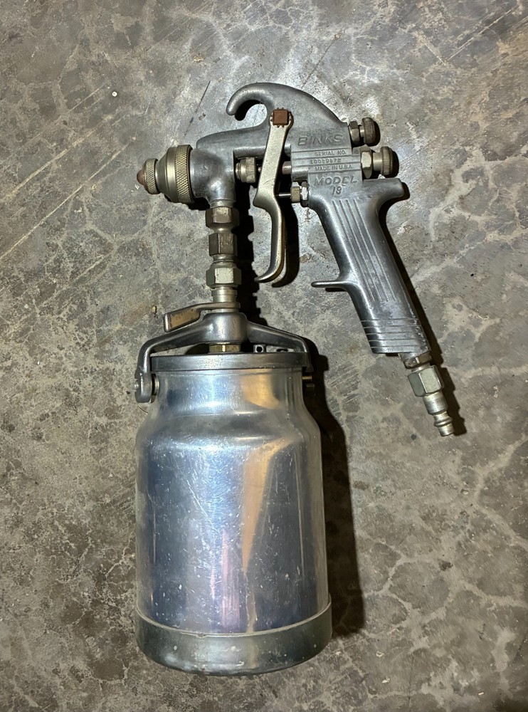 Binks Model 19 Paint Spray Gun with Canister