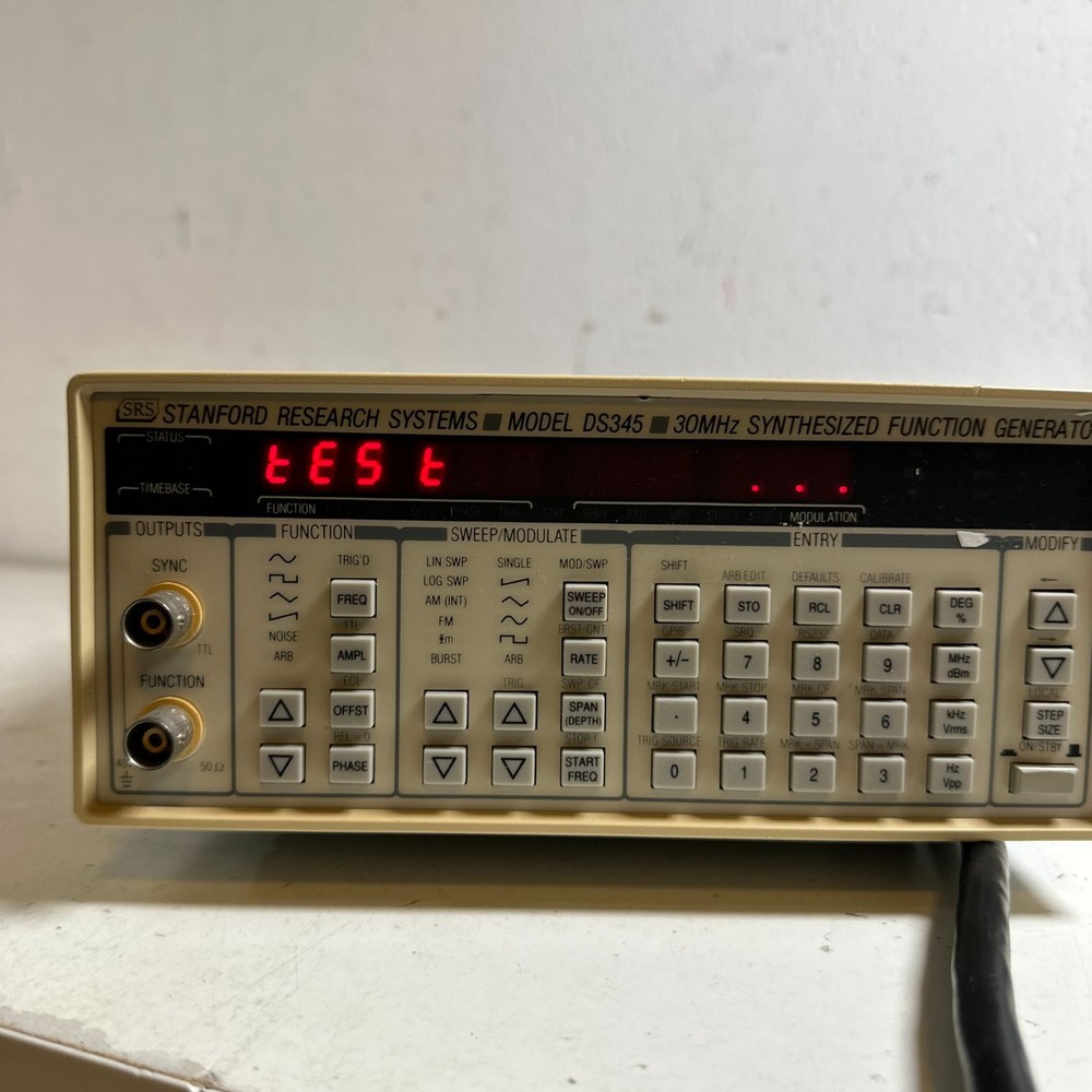 Stanford Research Systems (SRS) DS345 30MHz Synthesized Function Generator