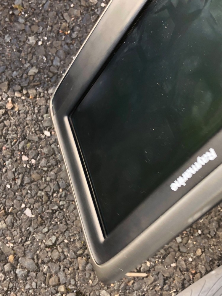 Raymarine a97 9" Touchscreen MFD Chartplotter Radar w/ E70233 NO TOUCH FUNCTION