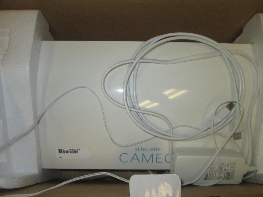 SILHOUETTE CAMEO CUTTING TOOL