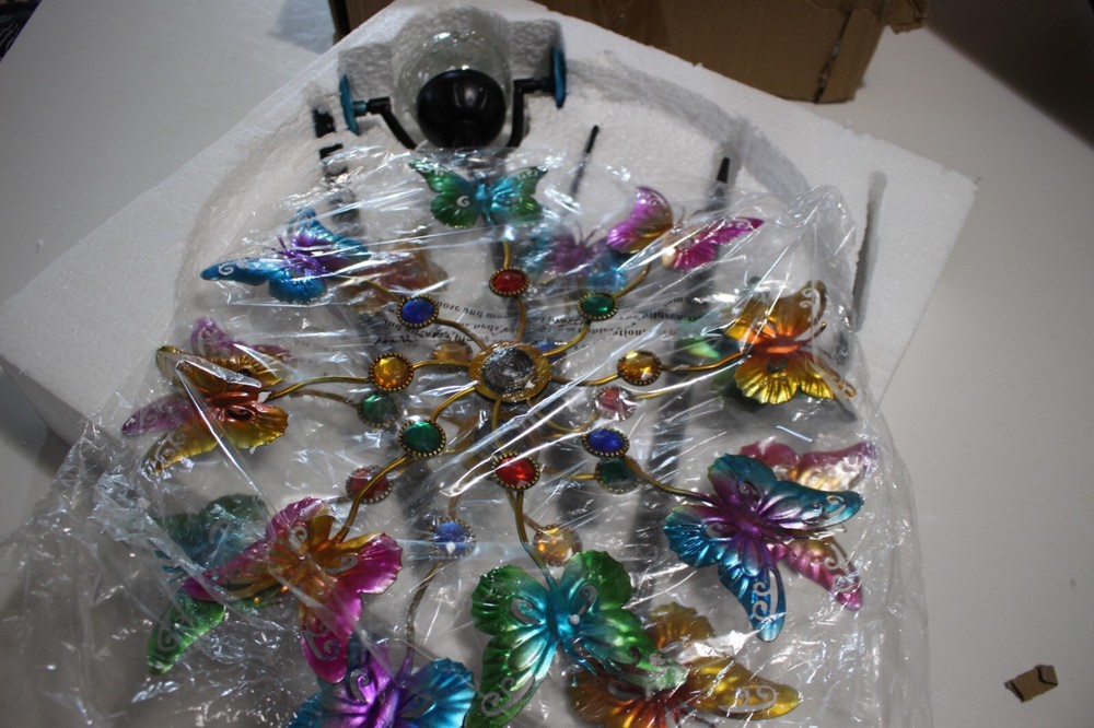SOLAR METAL BUTTERFLY WINDSPINNER