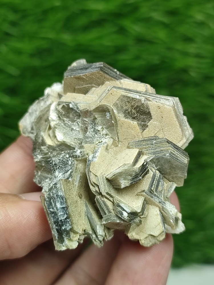 Miscovite Mica & Beautiful Colour And Unique Growth.