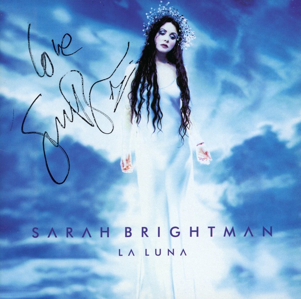 SARAH BRIGHTMAN " La Luna " Autographed CD Booklet ACOA Certified