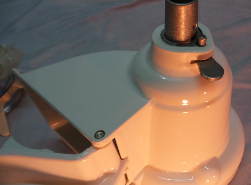 KitchenAid Rotor Slicer/Shredder Attachment, model RVS-A (READ DESCRIPTION)