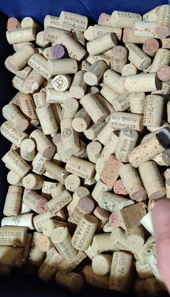 Used Wine Corks - Lot Of  ~2lbs - Great For Crafting!