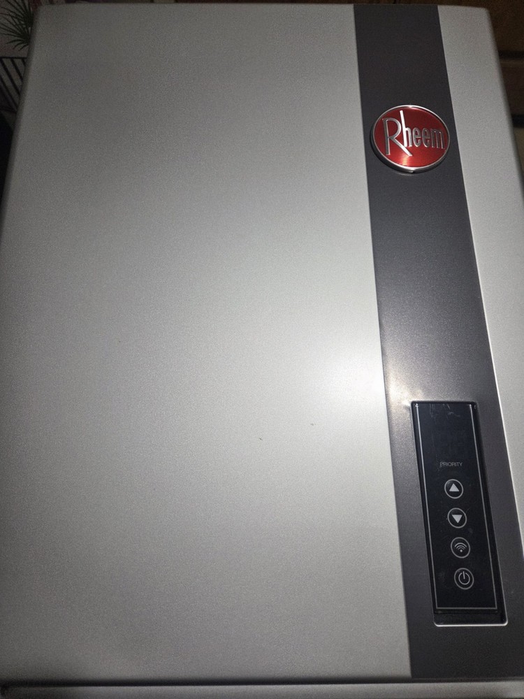 Rheem NG 9.5 GPM Indoor OR Outdoor Tankless Water Heater SMART ECOH200DVELN-3