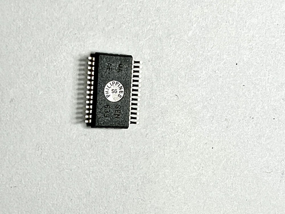 MAX158BCAI+ Analog to Digital Converter (ADC), 8-Bit, 8-Input, 1 Flash, CMOS,