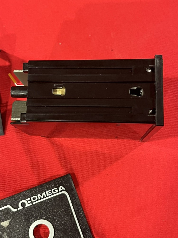 Omega DP701 Microcomputer digital Thermometer Readout