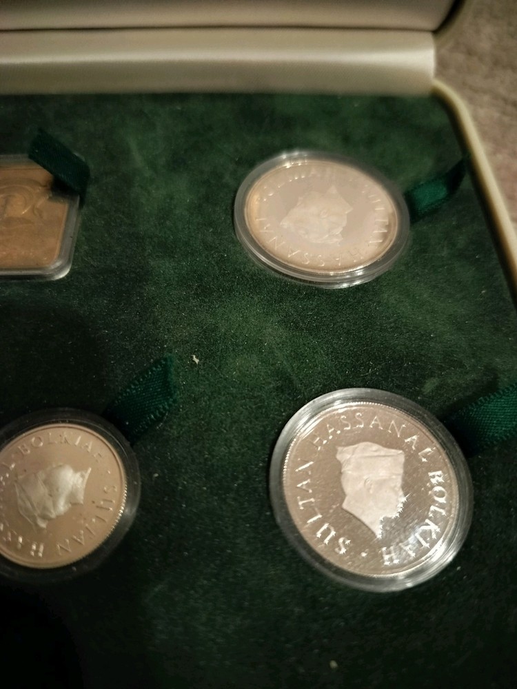 1987 Brunei Silver Coin Set
