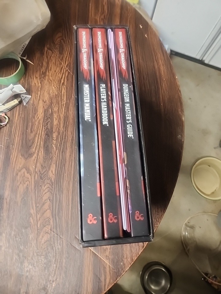Dungeons and Dragons Core Rulebook Gift Set Edition Special Edition Foil