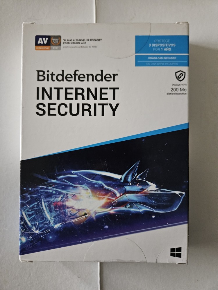 Bitdefender Internet Security (2017) Brand New (Sealed) Protects 3 Devices