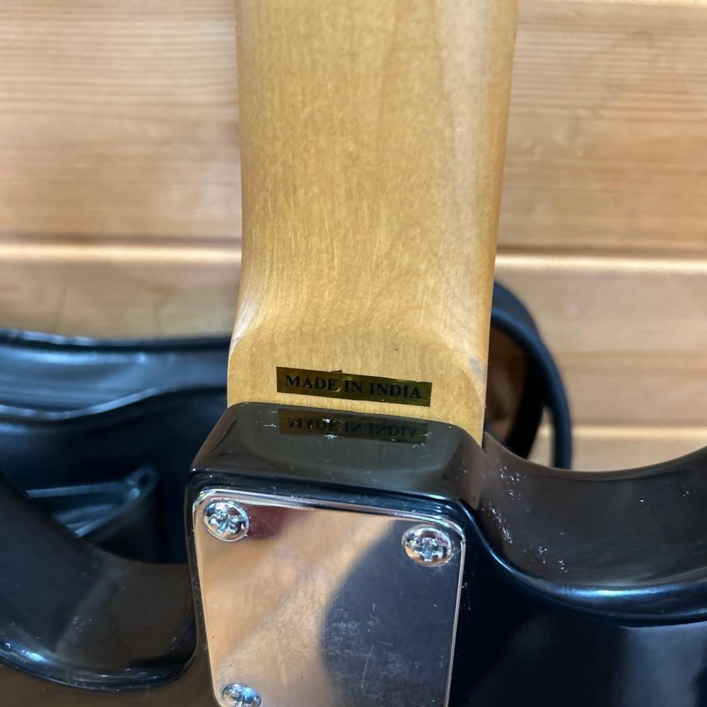 Mavis Ishibashi Custom Stratocaster