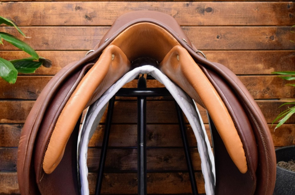 17" Pessoa Amo *Straight Flaps*