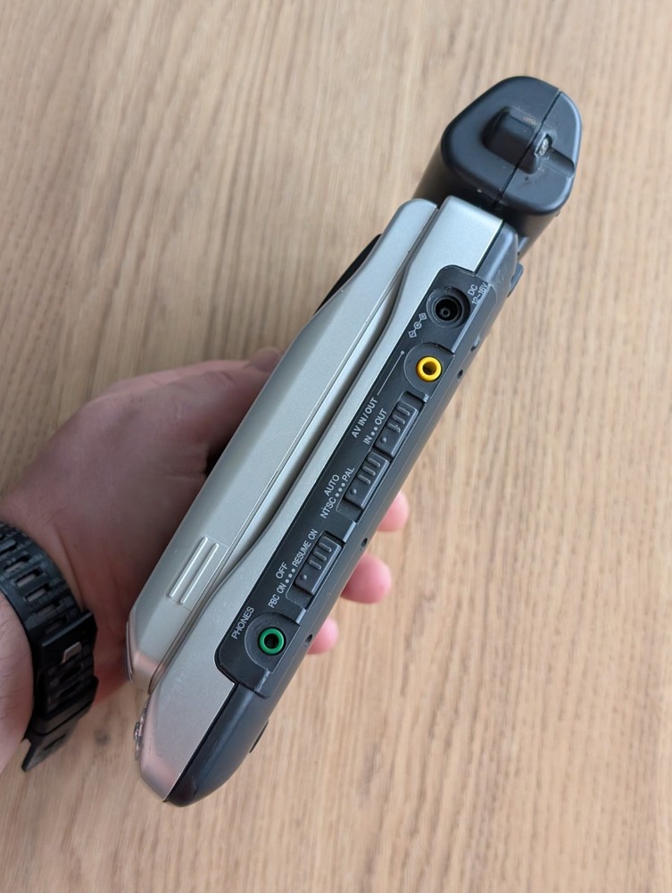 Aiwa XP-KM88 CD/VCD Player - Untested AS/IS