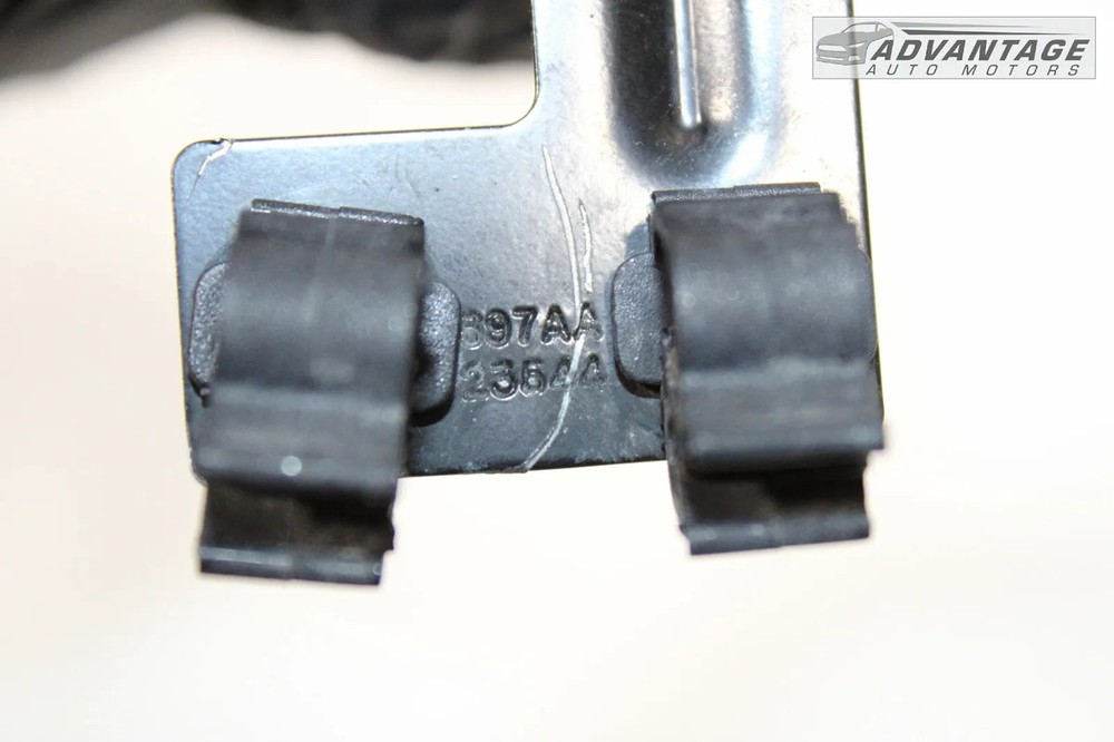 2015-2023 CHRYSLER 300 RIGHT SIDE OXYGEN O2 SENSOR MOUNT SUPPORT BRACKET OEM