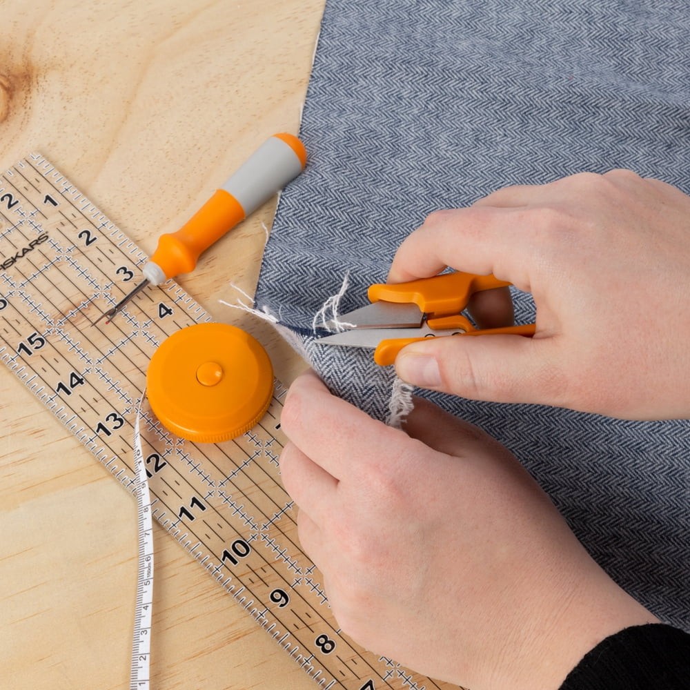 6 Piece Sewing Essentials Set Orange