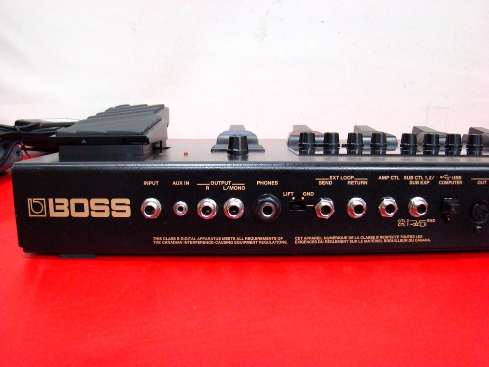 BOSS GT-100 Multi-Effects Guitar Effect Pedal COSM AMP EFFECTS PROCESSOR TESTED