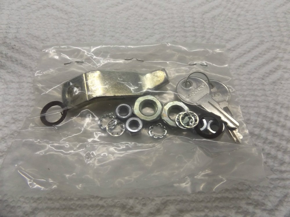 VOLVO LATCH 12745686