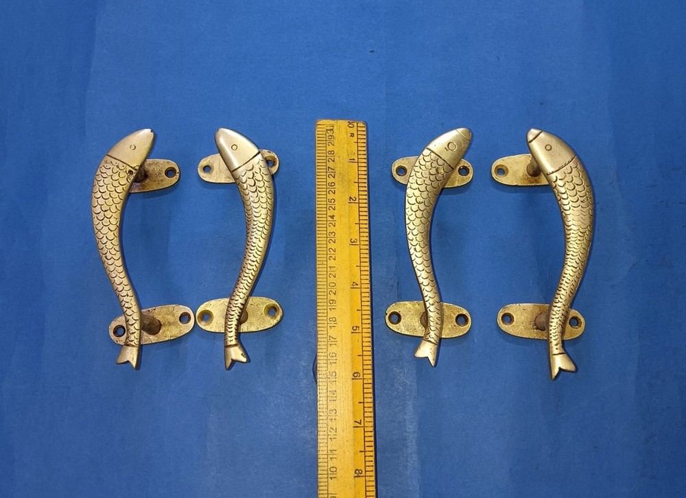 Brass Nautical Fish Kitchen Cabinet Pull Door Handle 02 Sets (04 Pieces) AJ583