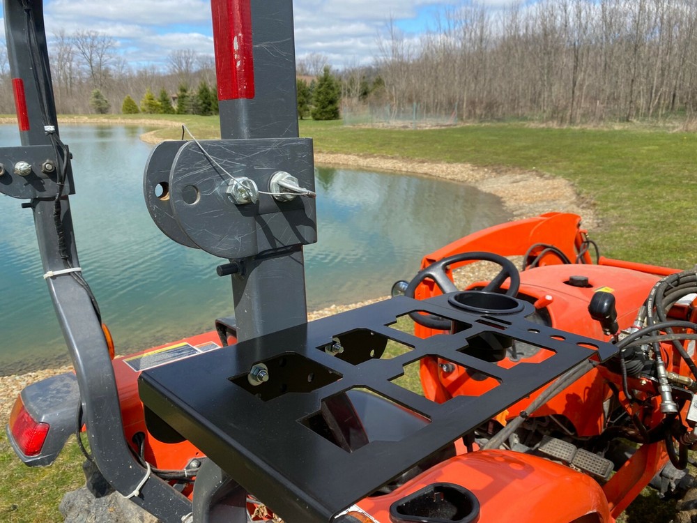 Tractor and Zero Turn Pack Out Bracket for "Milwaukee PACKOUT" Box or Cooler