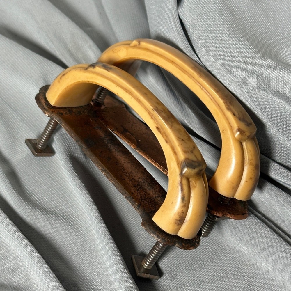 2 Vintage Drawer Pull Handles - Bakelite, Art Deco