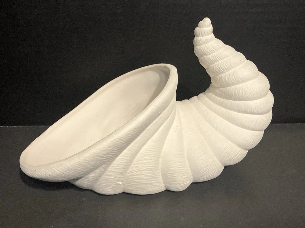 VTG Cornucopia Ceramic Bisque 9” Horn Of Plenty (M)