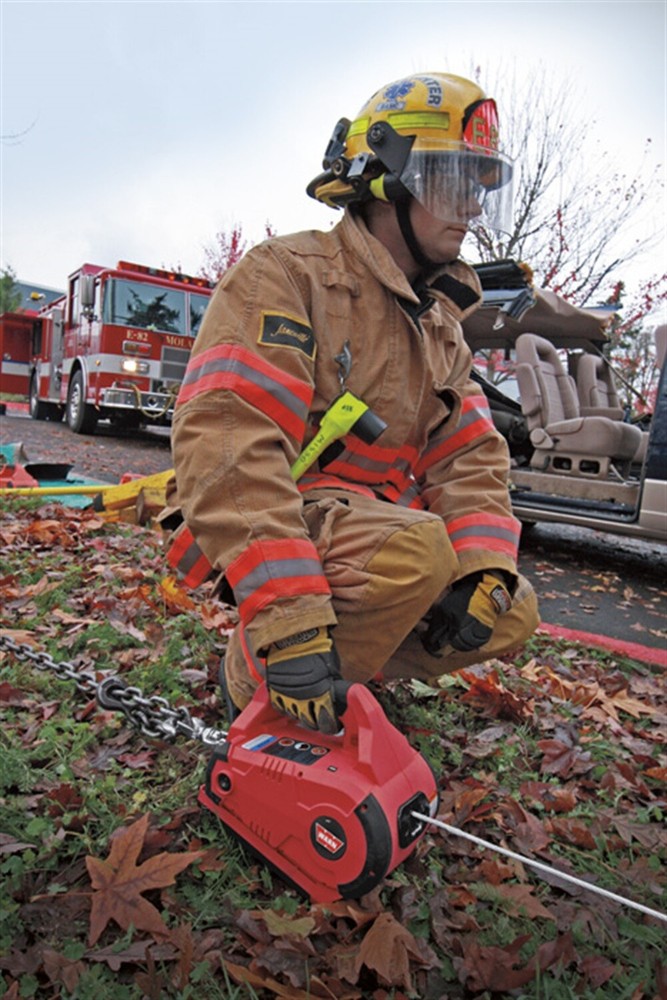 Warn 885001 Winch Lifting/Pulling Cordless 120V 1000 lb Line Pull 15' Wire Rope