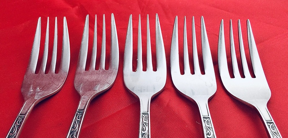 5 UNF262 DINNER FORKS SCROLLS BLK ACCENT UNKNOWN MAKER VTG JAPAN RETIRED HTF