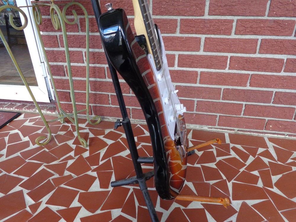 Silvertone Octave Mandolin - Electric Bouzouki Strat Conversion