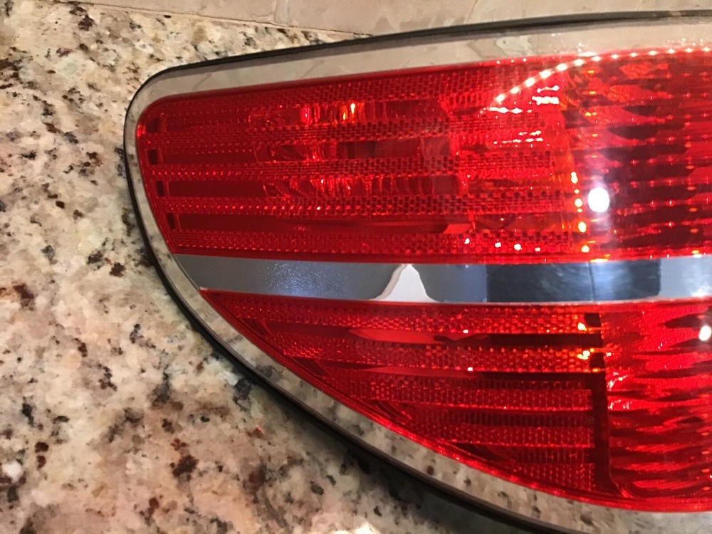 2007 2008 2009 2010 Saturn Outlook Tail Light Left (driver Side) OEM, COMPLETE