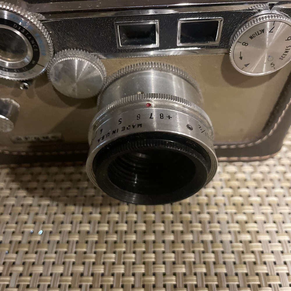 VTG - Argus 35mm Rangefinder Camera C3 w/ Leather Carrying Case - 📷