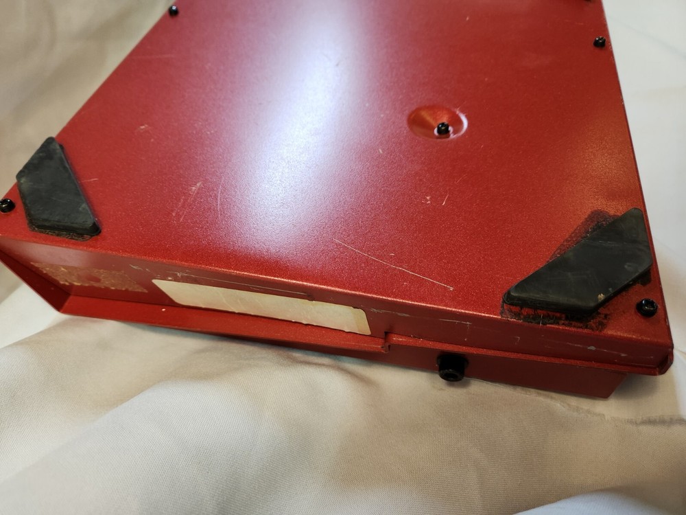 Red BOSS Bass Effects Processor GT-6B Guitar Multi-Effects Processor